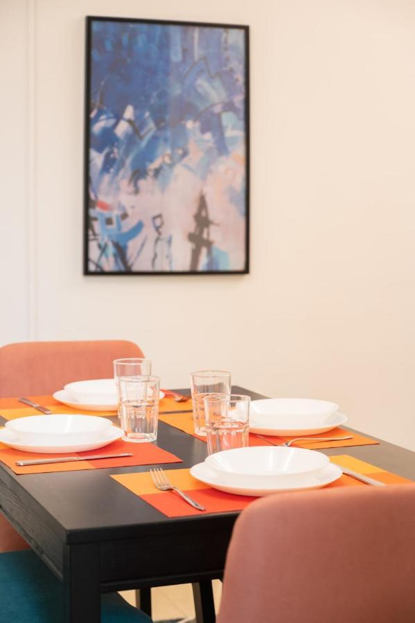 Distinct & Decent 2 Bdr Apt Steps From Nightlife And Airport Cairo Exterior photo