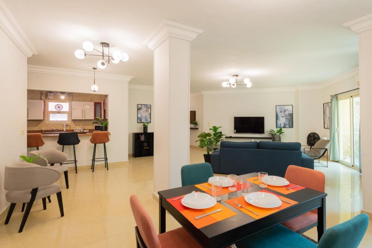 Distinct & Decent 2 Bdr Apt Steps From Nightlife And Airport Cairo Exterior photo